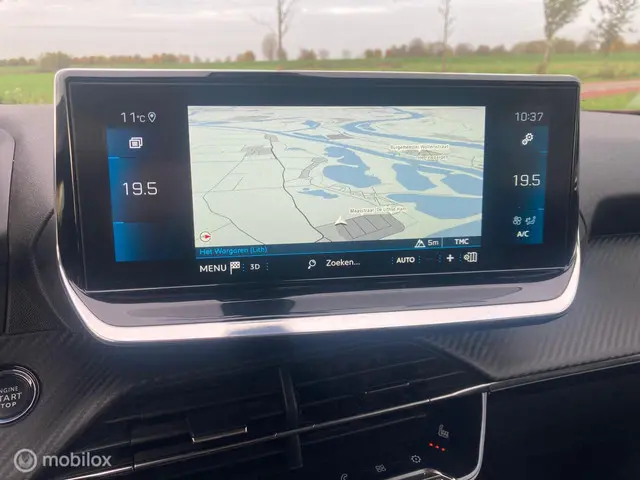 Peugeot 2008 1.2 PureTech Allure 2021 Benzine 14