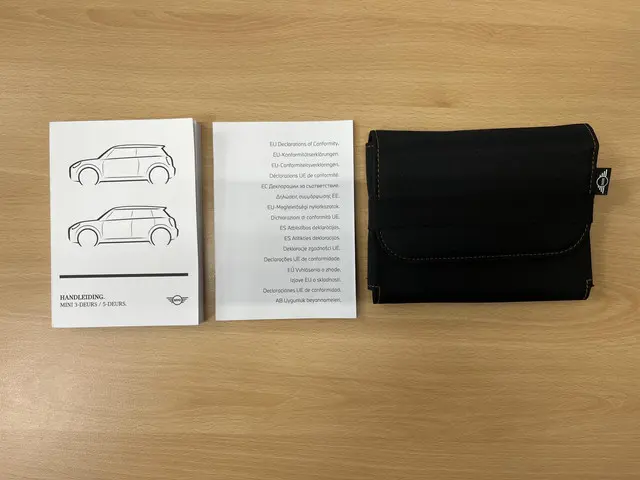 MINI Cooper Mini 1.5 Classic 2023 Benzine 102