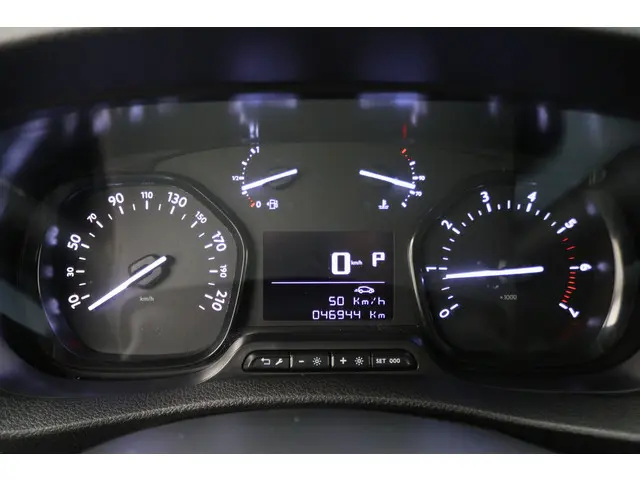 Peugeot Expert 2.0 BlueHDI 145 Automaat DC 2023 Diesel 4