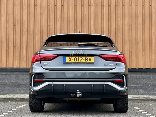 Audi Q3 Sportback 35 TFSI S Edition 2022 Benzine 8