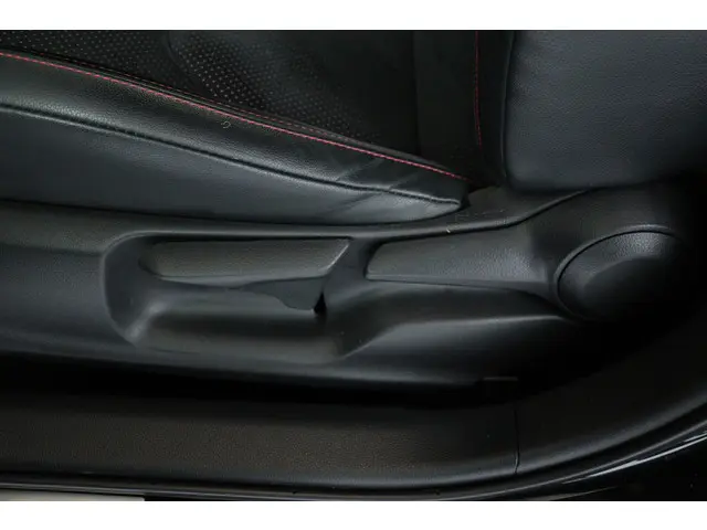 Toyota Yaris 1.6 GR Premium, 1ste eigenaar 2022 Benzine 34