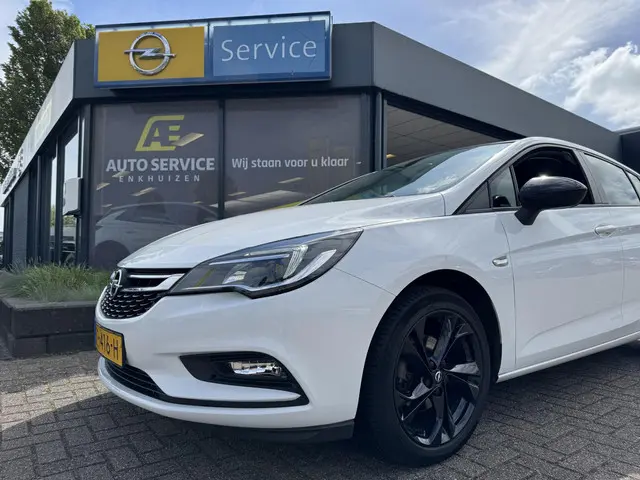 Opel Astra 1.4 Black Edition 2018 Benzine 3