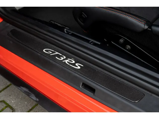 Porsche 911 4.0 GT3 RS | PCCB | Neuslift 2015 Benzine 10