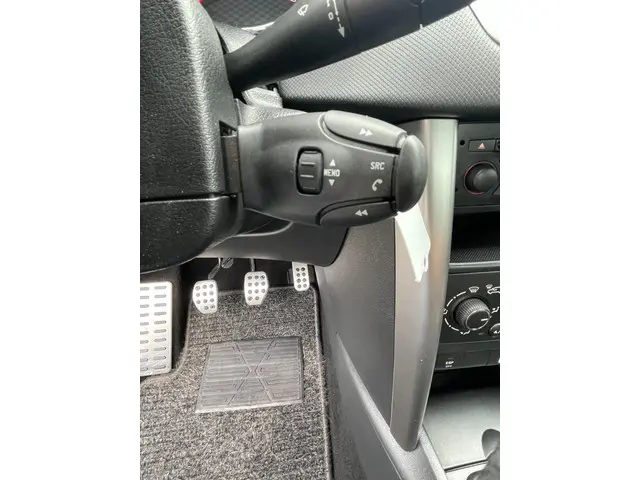 Peugeot 207 CC 1.6 VTi 2013 Benzine 14