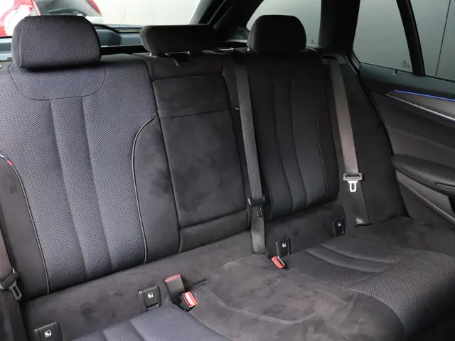 BMW 5 Serie Touring 520i High Executive 2019 Benzine 13