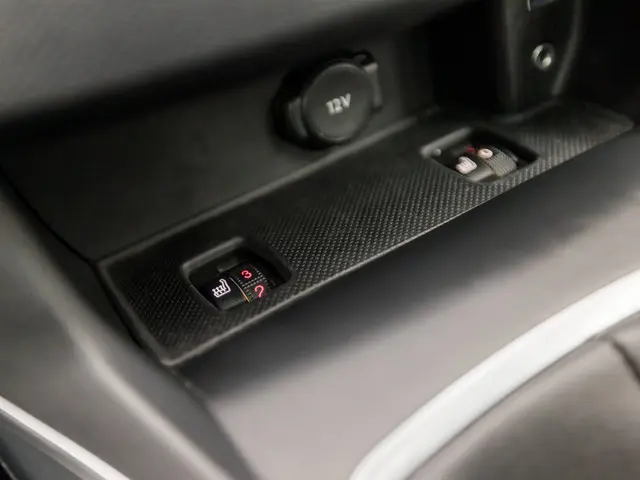 Peugeot 308 SW 1.2 PureTech Premium Sport 2015 Benzine 26