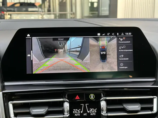 BMW 8 Serie 840i xDrive High Executive 2021 Benzine 49