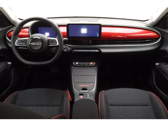 Fiat 600 600e RED 54 kWh 2025 Elektrisch 15