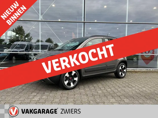 Fiat Panda 1.0 Hybrid City Cross 2020 Benzine