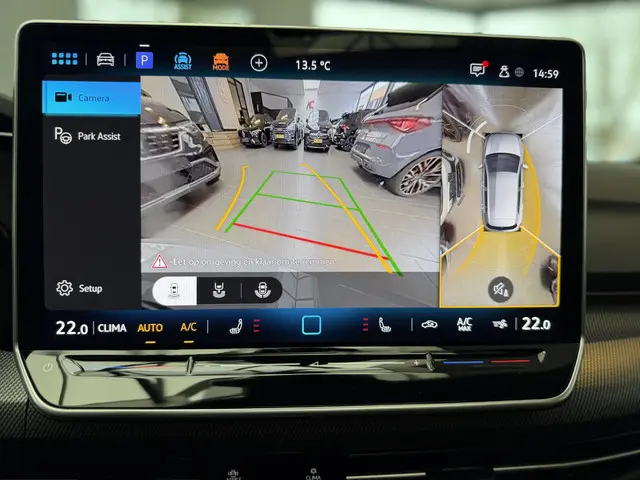 Volkswagen Golf 1.5 R Line 2025 Hybride Benzine 11