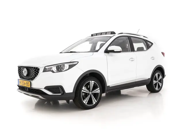 MG ZS-EV 3
