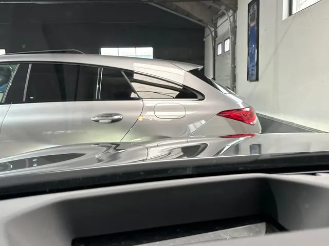 BMW 5 Serie Touring 530i High Executive 2021 Benzine 34