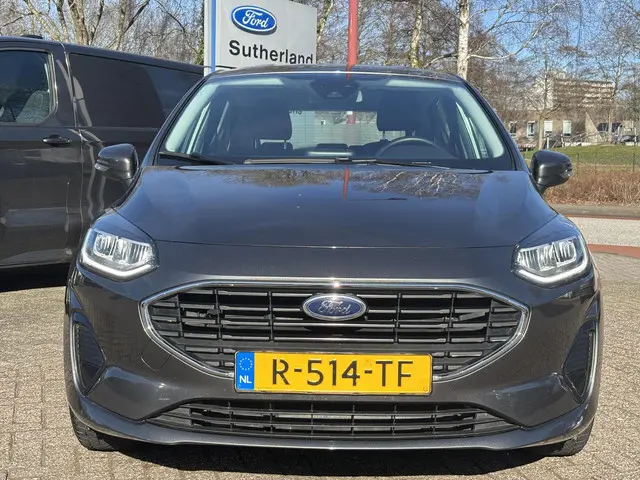 Ford Fiesta 1.0 EcoBoost Hybrid Titanium 2022 Benzine 2