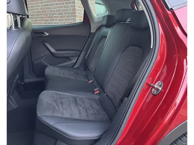 SEAT Arona 1.0 TSI Style Business Intense 2020 Benzine 14