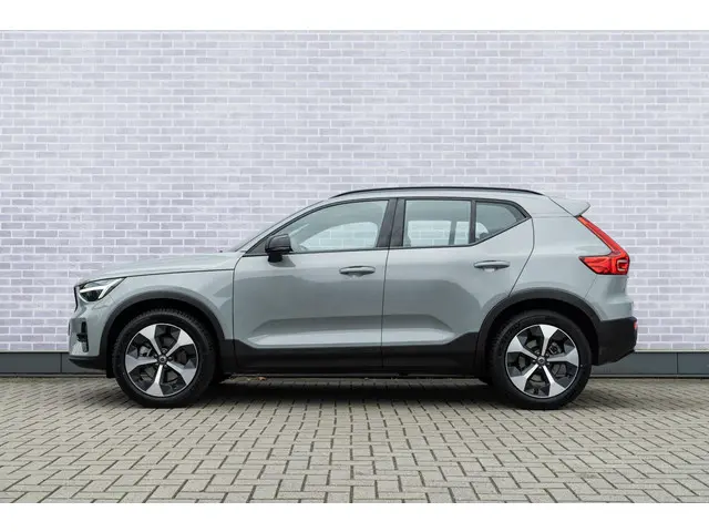 Volvo XC40 B4 Plus Dark Aut 2025 Benzine 12