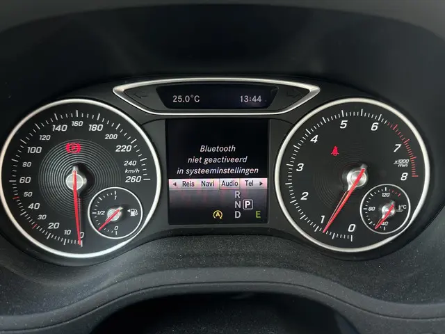 Mercedes-Benz B-Klasse 180 Ambition 2015 Benzine 50