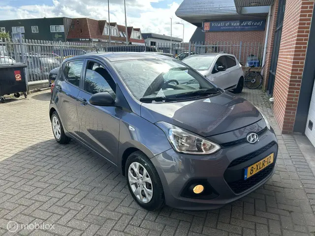 Hyundai i10 1.0i i-Motion Comfort 2014 Benzine 18