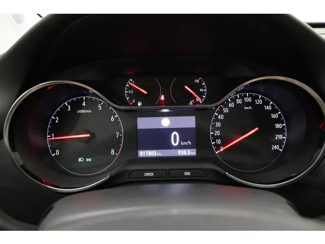 Opel Crossland 1.2 Turbo Level 4 2024 Benzine 29