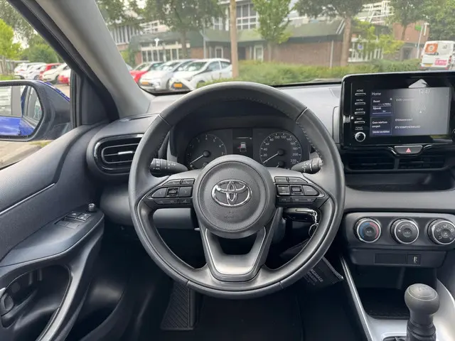 Toyota Yaris 1.0 VVT-i Active 2023 Benzine 14