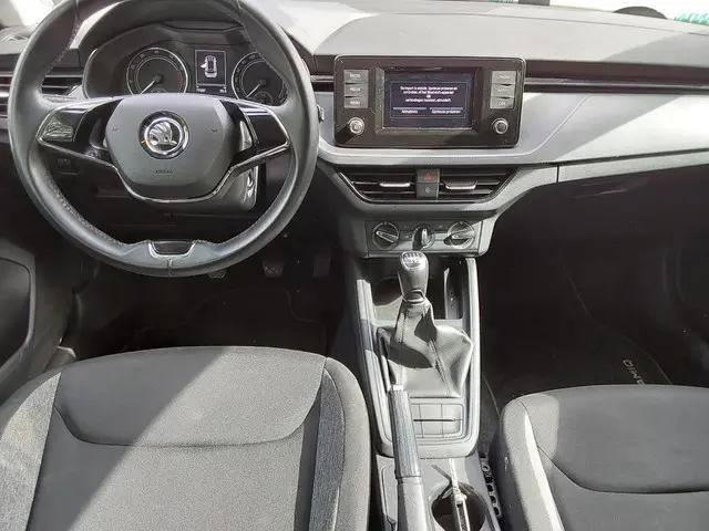 Škoda Kamiq 1.0 TSI Active 2021 Benzine 8