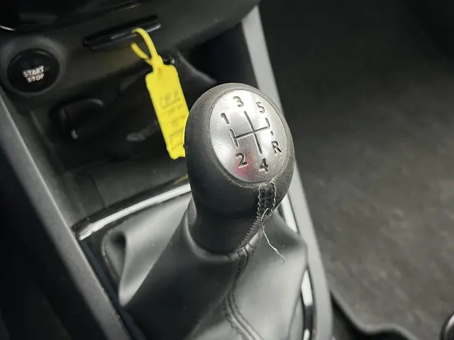 Renault Clio Estate 0.9 TCe Expression 2016 Benzine 31