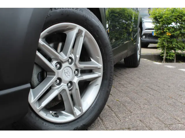 Hyundai Kona 1.0T Essence 2018 Benzine 13