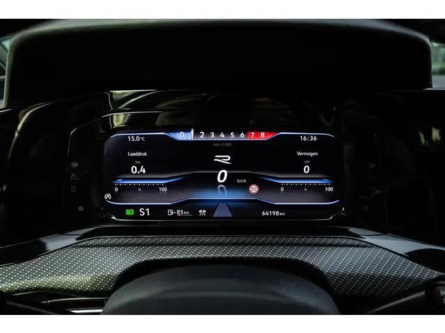 Volkswagen Golf 2.0 TSI R 4Motion 2021 Benzine 14