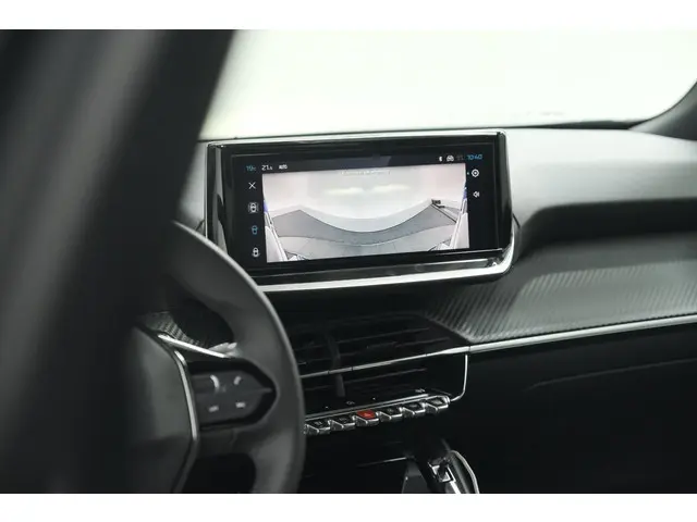 Peugeot 2008 PureTech 130 EAT8 Allure 2024 Benzine 12
