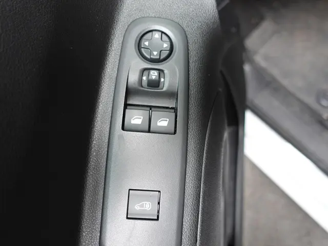 Opel Combo 130pk L1 2023 Diesel 10