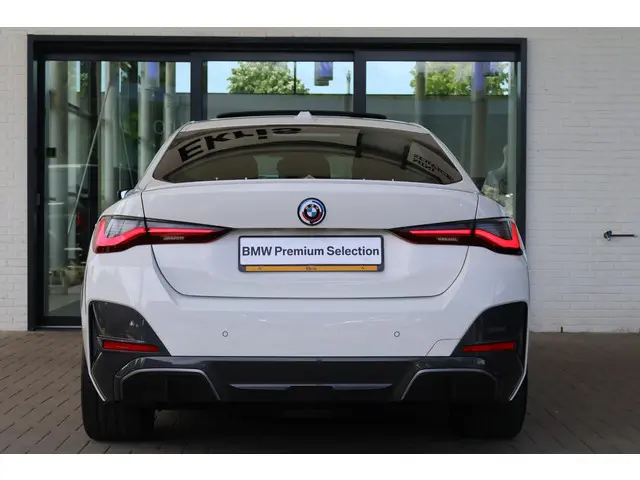 BMW i4 eDrive40 84 kWh 2022 Elektrisch 4