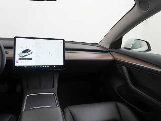 Tesla Model 3 Standard RWD Plus 60 kWh 2021 Elektrisch 25