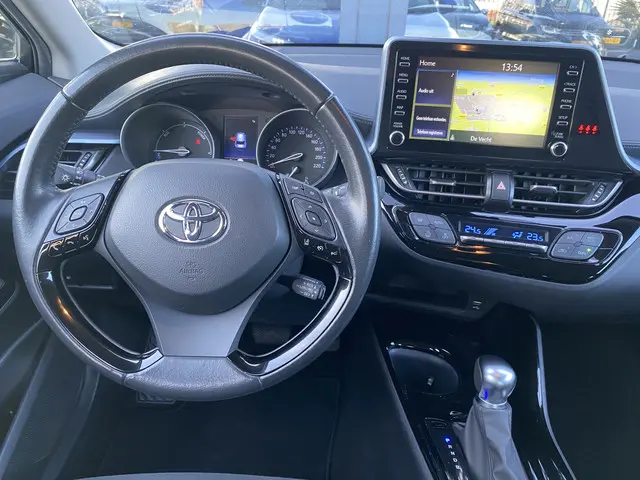 Toyota C-HR 1.8 Hybrid Dynamic 2021 Hybride Benzine 13
