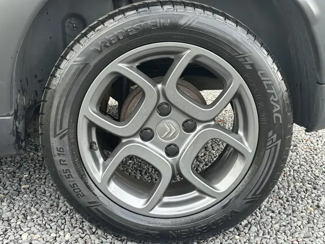 Citroën C4 Cactus 1.2 PureTech Shine 2017 Benzine 21