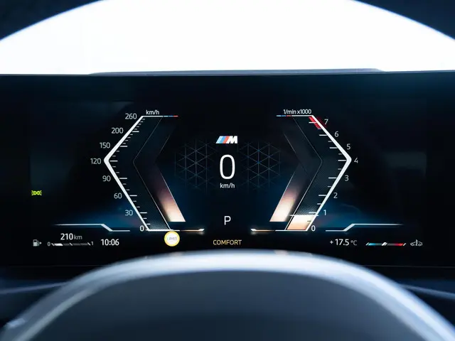 BMW 4 Serie 420i Coupé M Sport Pro 2025 Benzine 25