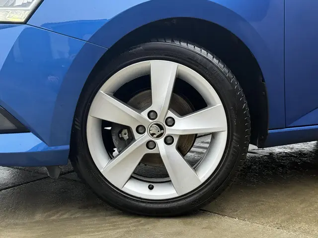 Škoda Fabia Combi 1.0 TSI Business Edition 2019 Benzine 19