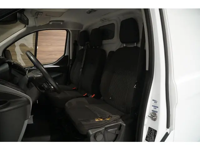 Ford Transit Custom 3