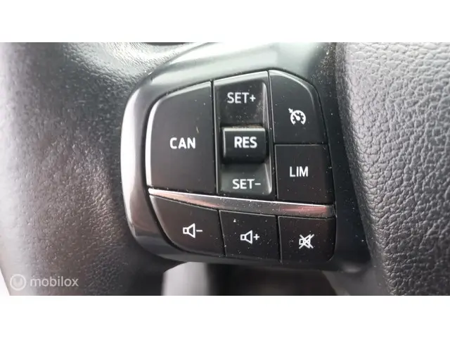 Ford Transit Custom 320 2.0 TDCI L2H2 Trend 2020 Diesel 17
