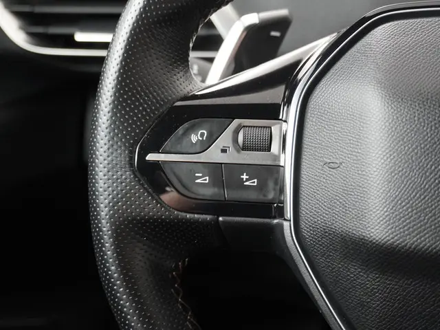Peugeot 3008 1.6 e-THP 165pk GT Line 2018 Benzine 15