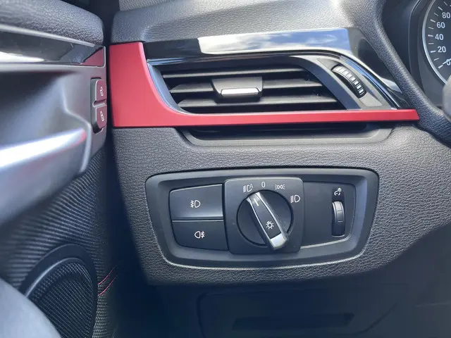 BMW X1 sDrive20i Executive 2017 Benzine 10