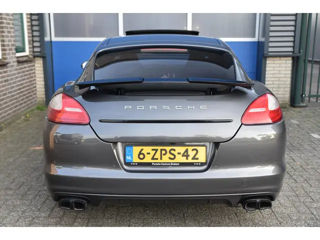 Porsche Panamera 4.8 GTS 2012 Benzine 15