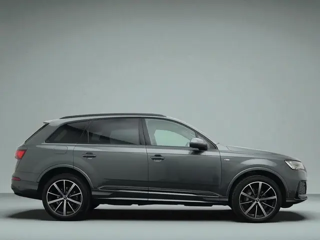 Audi Q7 Q7 55 TFS quattro Pro Line S 2023 Benzine 12