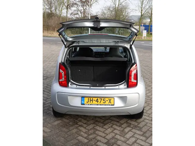 Volkswagen up! 1.0 move up! BlueMotion 2016 Benzine 6