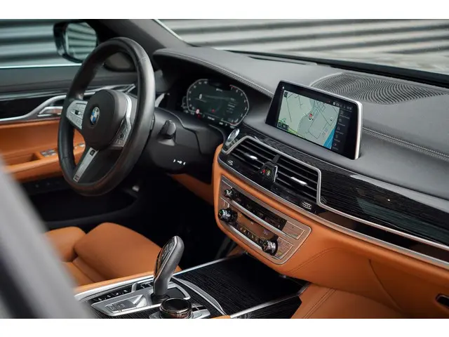 BMW 7 Serie 745e High Executive 2019 Hybride Benzine 53