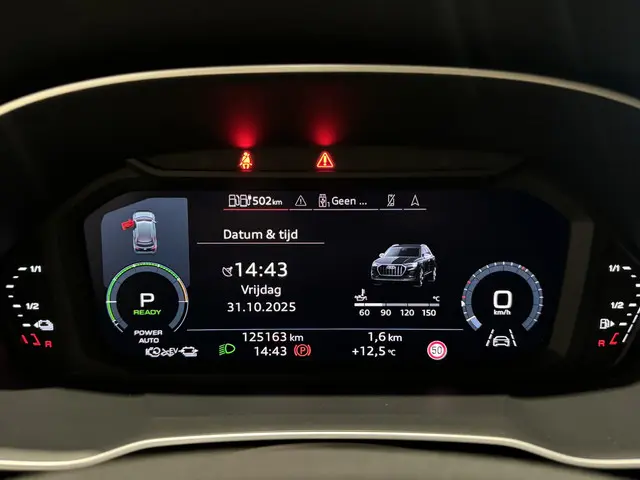 Audi Q3 45 TFSI e Business 2022 Hybride Benzine 12