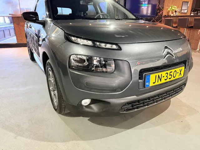 Citroën C4 Cactus |1.2 PureTech |Shine 2016 Benzine 18