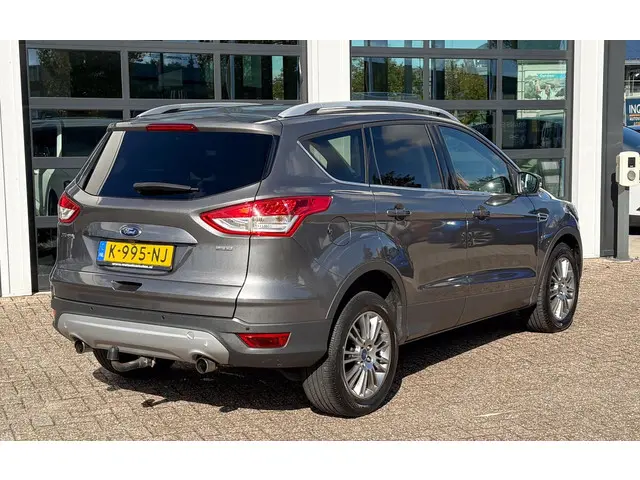 Ford Kuga 1.6 Titanium 2013 Benzine 3