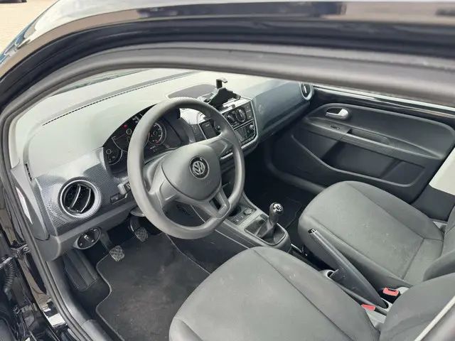 Volkswagen up! 1.0 BMT move up! 2019 Benzine 18