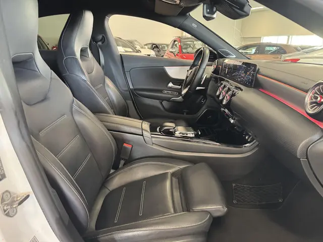 Mercedes-Benz CLA 220 AMG-LINE 4-MATIC 2019 Benzine 14