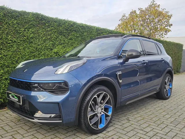 Lynk & Co 01 /1.5 Hybrid/ 262 PK/2022 2022 Hybride Benzine 6