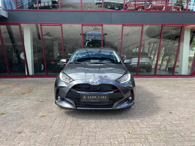 Toyota Yaris 1.5 Hybrid 115 Dynamic 2025 Hybride Benzine 2